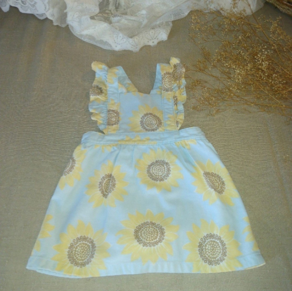 Vintage Style Baby Apron Dress - Picture 2 of 5